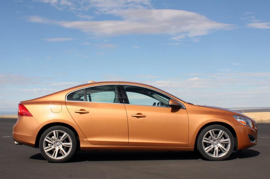  Volvo S60 2010 года  (фото 118 из 226)
